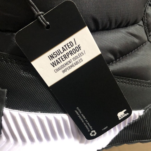 Sorel Out N About Puffy black zip shoes Sz 5 New with Tags - Picture 7 of 10